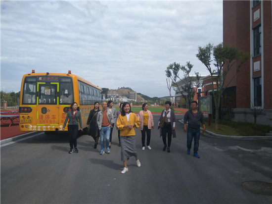 城開投公司開展十月“主題黨日”活動——豐富黨課內容,激發黨員動力