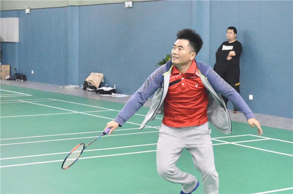 城投集團舉辦“奮斗城投，‘羽’你同行”羽毛球比賽